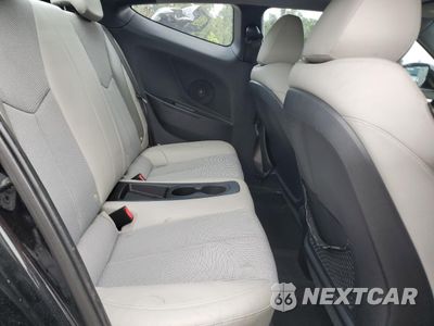 Zdjęcie 10 z 14 samochodu: 2013 HYUNDAI VELOSTER VIN:KMHTC6AD0DU106306 - miniatura