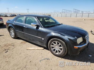 Czwarte zdjęcie samochodu z boku: 2006 CHRYSLER 300C VIN:2C3LA63H46H201259 - miniatura