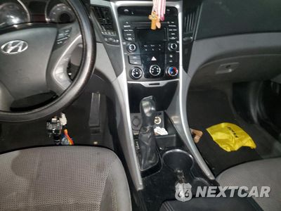 Zdjęcie 8 z 12 samochodu: 2014 HYUNDAI SONATA GLS VIN:5NPEB4AC0EH863729 - miniatura