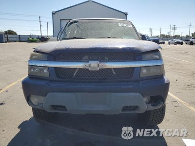 Piąte zdjęcie samochodu w środku: 2002 CHEVROLET AVALANCHE K1500 VIN:3GNEK13T32G194413 - miniatura