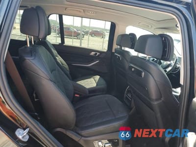 Zdjęcie 10 z 13 samochodu: 2023 BMW X7 XDRIVE40I VIN:5UX23EM01P9R02975 - miniatura
