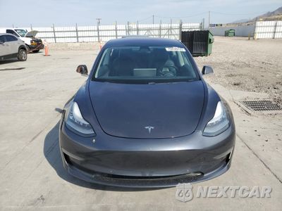 Piąte zdjęcie samochodu w środku: 2018 TESLA MODEL 3 VIN:5YJ3E1EB6JF185205 - miniatura