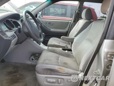 Zdjęcie 7 z 12 samochodu: 2017 TOYOTA HIGHLANDER VIN:JTEGD21A670155650 - miniatura
