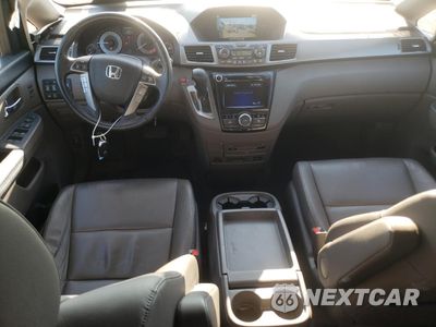 Zdjęcie 8 z 15 samochodu: 2016 HONDA ODYSSEY TOURING VIN:5FNRL5H93GB041670 - miniatura
