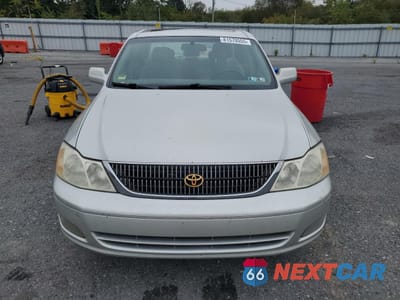 Piąte zdjęcie samochodu w środku: 2000 TOYOTA AVALON VIN:4T1BF28B3YU089796 - miniatura