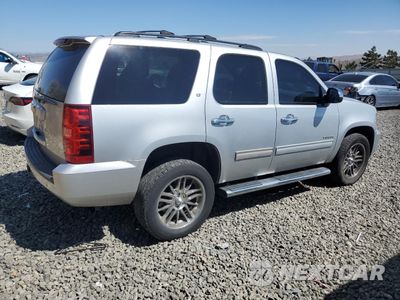 Trzecie zdjęcie samochodu z tyłu: 2013 CHEVROLET TAHOE K1500 LT VIN:1GNSKBE05DR110249 - miniatura