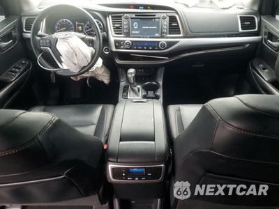 Zdjęcie 8 z 15 samochodu: 2019 TOYOTA HIGHLANDER SE VIN:5TDJZRFH8KS596695 - miniatura