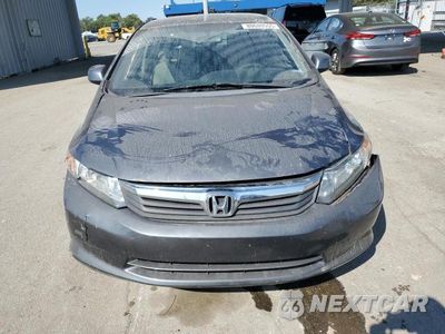 Piąte zdjęcie samochodu w środku: 2012 HONDA CIVIC LX VIN:19XFB2F51CE085963 - miniatura