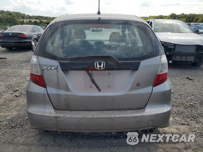 Zdjęcie 6 z 12 samochodu: 2009 HONDA FIT VIN:JHMGE87299S070828 - miniatura
