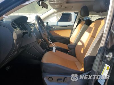 Zdjęcie 7 z 16 samochodu: 2019 VOLKSWAGEN TIGUAN SE VIN:3VV3B7AX6KM156220 - miniatura