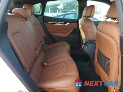 Zdjęcie 11 z 17 samochodu: 2018 MASERATI LEVANTE VIN:ZN661XUA7JX283426 - miniatura