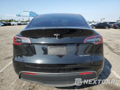 Zdjęcie 6 z 12 samochodu: 2024 TESLA MODEL Y VIN:7SAYGAEE2RF124457 - miniatura