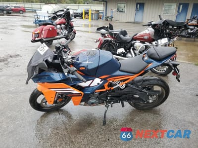 Trzecie zdjęcie samochodu z tyłu: 2024 KTM 390 RC VIN:MD2JYJ403RN207747 - miniatura