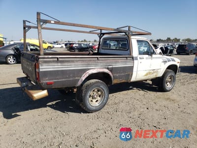 Trzecie zdjęcie samochodu z tyłu: 1982 TOYOTA PICKUP RN48 VIN:JT4RN48S5C0056591 - miniatura