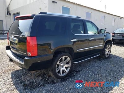Trzecie zdjęcie samochodu z tyłu: 2008 CADILLAC ESCALADE LUXURY VIN:1GYFK63858R130592 - miniatura
