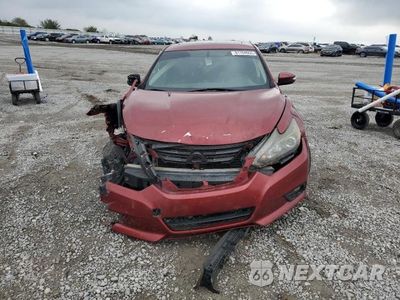 Piąte zdjęcie samochodu w środku: 2017 NISSAN ALTIMA 2.5 VIN:1N4AL3AP4HC127133 - miniatura