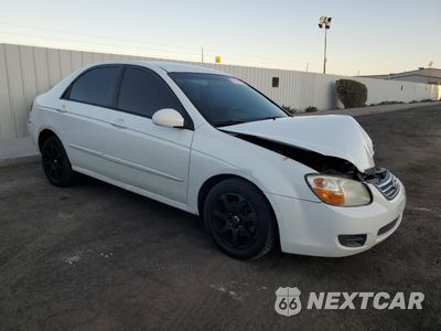 Czwarte zdjęcie samochodu z boku: 2009 KIA SPECTRA EX VIN:KNAFE221895654352 - miniatura