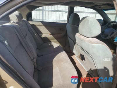 Zdjęcie 10 z 12 samochodu: 2002 KIA OPTIMA MAGENTIS VIN:KNAGD128225158631 - miniatura