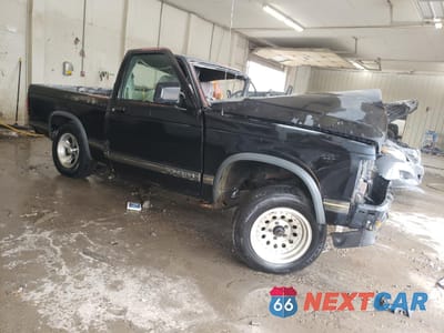 Czwarte zdjęcie samochodu z boku: 1993 GMC SONOMA VIN:1GTCS14Z5P0503166 - miniatura