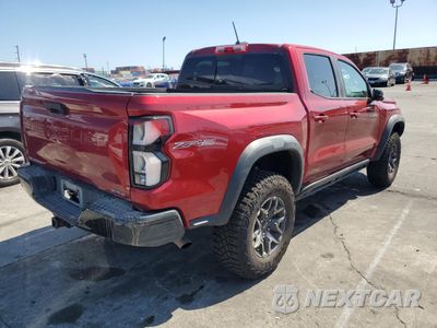 Trzecie zdjęcie samochodu z tyłu: 2024 CHEVROLET COLORADO ZR2 VIN:1GCPTFEK9R1193114 - miniatura