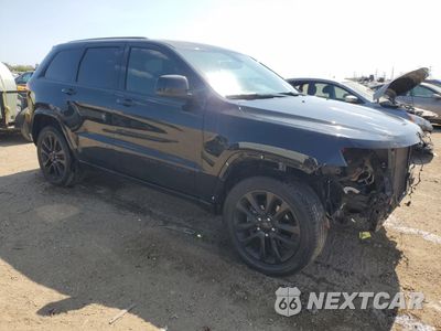 Czwarte zdjęcie samochodu z boku: 2017 JEEP GRAND CHEROKEE LAREDO VIN:1C4RJFAG6HC951090 - miniatura