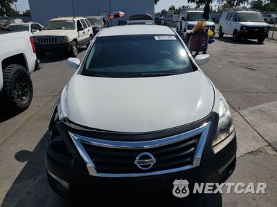 Piąte zdjęcie samochodu w środku: 2015 NISSAN ALTIMA 2.5 VIN:1N4AL3AP8FC276917 - miniatura