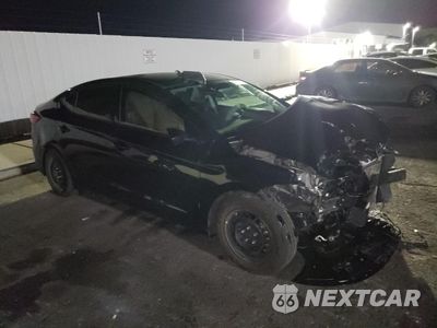 Czwarte zdjęcie samochodu z boku: 2018 HYUNDAI ELANTRA SE VIN:5NPD74LF6JH260802 - miniatura