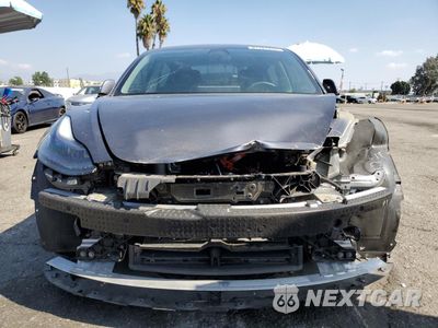 Piąte zdjęcie samochodu w środku: 2023 TESLA MODEL 3 VIN:5YJ3E1EA8PF428299 - miniatura