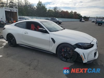 Czwarte zdjęcie samochodu z boku: 2022 BMW M4 COMPETITION VIN:WBS43AZ05NCH74893 - miniatura