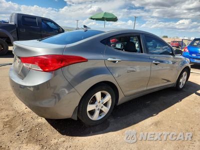Trzecie zdjęcie samochodu z tyłu: 2012 HYUNDAI ELANTRA GLS VIN:5NPDH4AE6CH129380 - miniatura