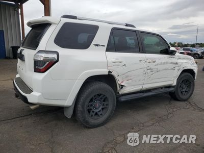 Trzecie zdjęcie samochodu z tyłu: 2016 TOYOTA 4RUNNER SR5/SR5 PREMIUM VIN:JTEBU5JR0G5346744 - miniatura