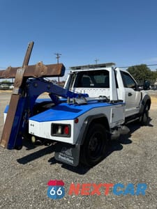 Trzecie zdjęcie samochodu z tyłu: 2018 FORD F450 SUPER DUTY VIN:1FDUF4GT3JEB75530 - miniatura