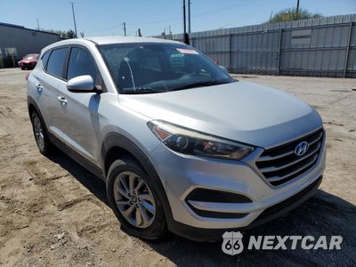 Czwarte zdjęcie samochodu z boku: 2018 HYUNDAI TUCSON SE VIN:KM8J23A41JU813287 - miniatura