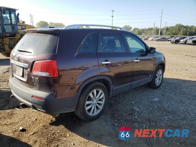 Trzecie zdjęcie samochodu z tyłu: 2011 KIA SORENTO EX VIN:5XYKUDA25BG060180 - miniatura
