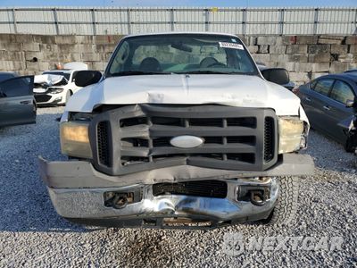 Piąte zdjęcie samochodu w środku: 2005 FORD F250 SUPER DUTY VIN:1FDNF21535EA09193 - miniatura
