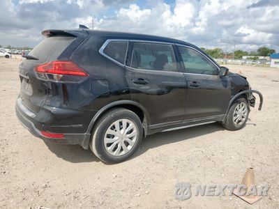 Trzecie zdjęcie samochodu z tyłu: 2017 NISSAN ROGUE S VIN:5N1AT2MT3HC791688 - miniatura