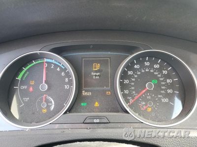 Zdjęcie 9 z 12 samochodu: 2016 VOLKSWAGEN E-GOLF SE VIN:WVWKP7AU0GW916778 - miniatura