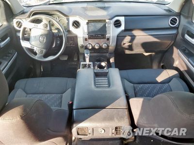 Zdjęcie 8 z 12 samochodu: 2020 TOYOTA TUNDRA CREWMAX SR5 VIN:5TFDY5F18LX880044 - miniatura