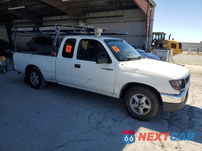 Czwarte zdjęcie samochodu z boku: 1995 TOYOTA TACOMA XTRACAB VIN:4TAUN53B5SZ002480 - miniatura