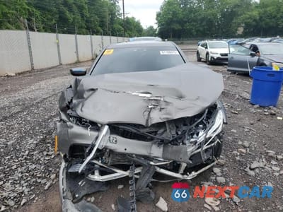 Piąte zdjęcie samochodu w środku: 2016 BMW 750 VIN:WBA7F2C55GG420917 - miniatura