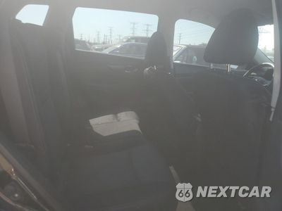 Zdjęcie 10 z 12 samochodu: 2018 NISSAN ROGUE S VIN:JN8AT2MT8JW452759 - miniatura