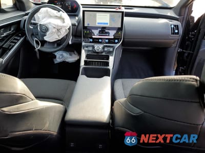Zdjęcie 8 z 15 samochodu: 2023 TOYOTA BZ4X XLE VIN:JTMABACA8PA026438 - miniatura