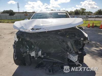 Piąte zdjęcie samochodu w środku: 2018 JEEP GRAND CHEROKEE OVERLAND VIN:1C4RJECG1JC204994 - miniatura