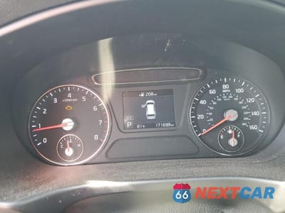 Zdjęcie 9 z 13 samochodu: 2019 KIA SORENTO LX VIN:5XYPG4A59KG591650 - miniatura