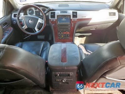 Zdjęcie 8 z 13 samochodu: 2009 CADILLAC ESCALADE HYBRID VIN:1GYFC43529R115749 - miniatura