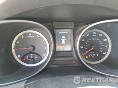 Zdjęcie 9 z 16 samochodu: 2013 HYUNDAI SANTA FE SPORT VIN:5XYZT3LB8DG044342 - miniatura