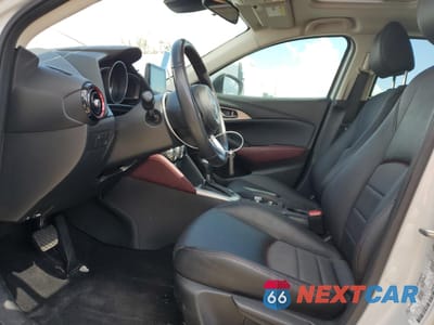 Zdjęcie 7 z 17 samochodu: 2018 MAZDA CX-3 TOURING VIN:JM1DKDC77J0305654 - miniatura