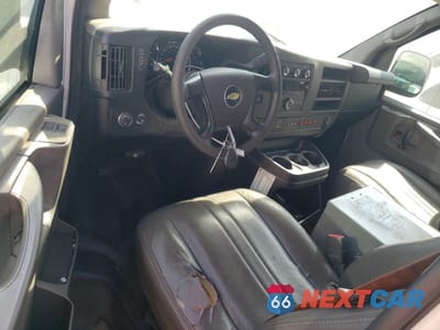 Zdjęcie 8 z 13 samochodu: 2014 CHEVROLET EXPRESS G2500 VIN:1GCWGFCB8E1134021 - miniatura