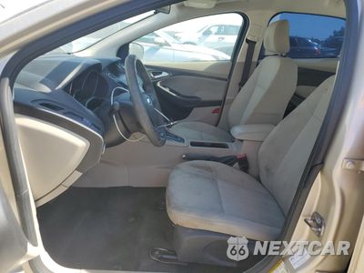 Zdjęcie 7 z 13 samochodu: 2018 FORD FOCUS SE VIN:1FADP3F22JL214422 - miniatura
