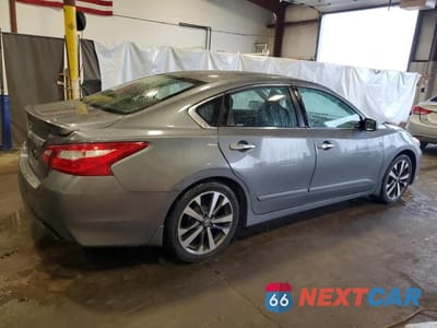 Trzecie zdjęcie samochodu z tyłu: 2016 NISSAN ALTIMA 2.5 SR VIN:1N4AL3AP0GC262785 - miniatura